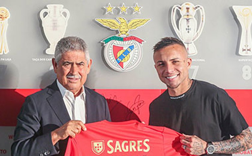 Benfica anuncia as contratações de Everton Cebolinha e mais dois jogadores