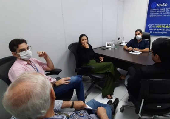 Procon firma parceria com OAB para supervisionar trabalho de concessionárias de serviços públicos