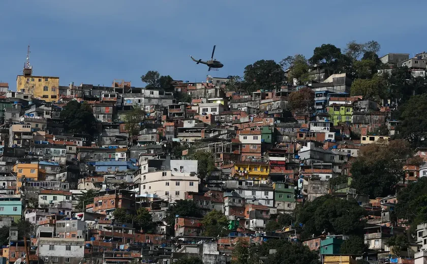 Urbanizar favelas reduz impacto da crise climática