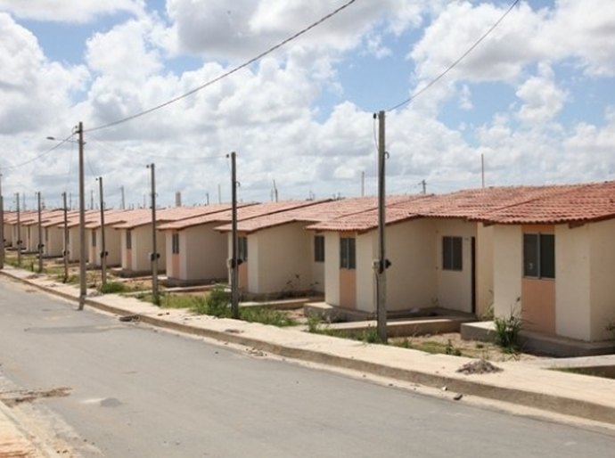 Novas casas populares são entregues em Limoeiro de Anadia