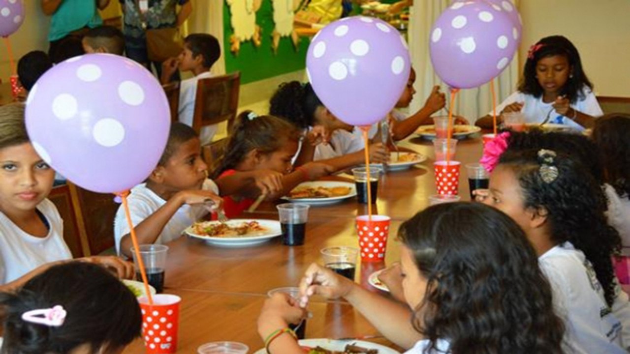 Com o apoio do Estado, ação leva 1.500 crianças aos restaurantes de Maceió