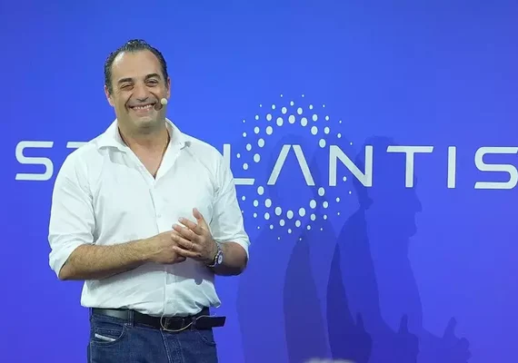 Acionistas da Stellantis confirmam Antonio Filosa como CEO