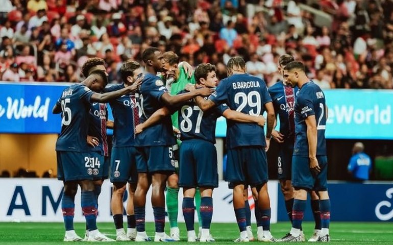 PSG, Real e Bayern fazem minuto de silêncio a Diogo Jota; Fabián Ruiz desfalca treino francês