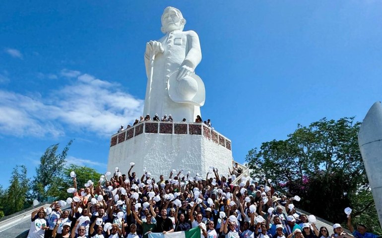 Prefeitura de Anadia promove romaria ao Juazeiro