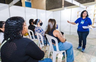 Prefeitura de Maceió promove oficinas de empreendedorismo para mulheres no Jacintinho