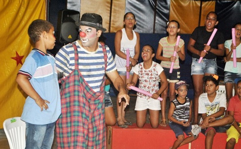 Arapiraca: Alunos da Escola de Circo comemoram Dia do Circo com espetáculo