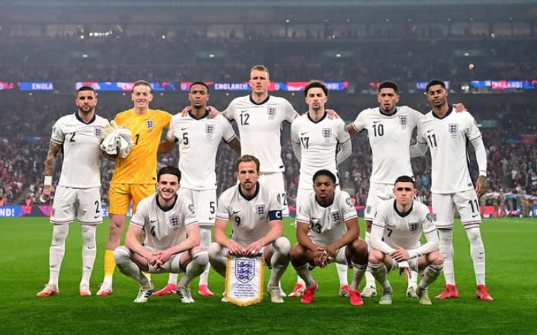 Inglaterra inicia busca por vaga na Copa de 2026 com tranquila vitória sobre defensiva Albânia