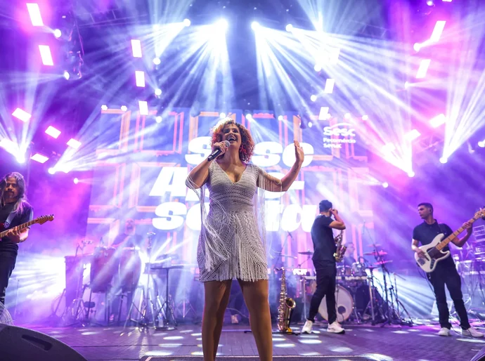 Dona Flô conecta lazer e cultura alagoana durante Feira dos Municípios Alagoanos