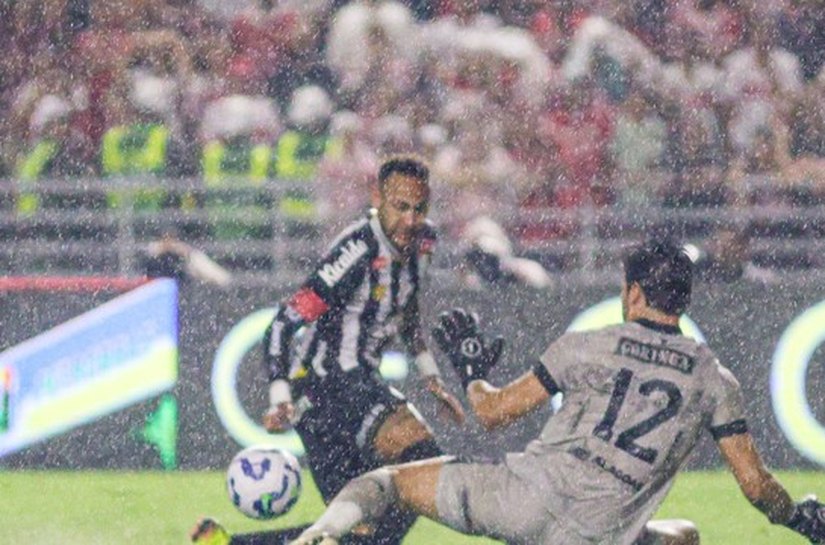 Matheus Albino brilha, CRB elimina Santos nos pênaltis e faz história no Rei Pelé