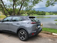 Peugeot aposta na tecnologia híbrida e amplia vendas da linha 2008 2026 - Sérgio Dias (15).jpeg 