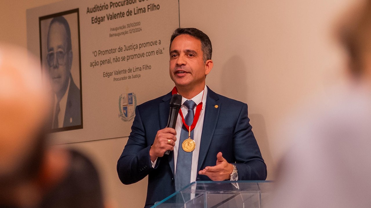 Governador Paulo Dantas anuncia antecipação do pagamento dos servidores para esta quarta-feira