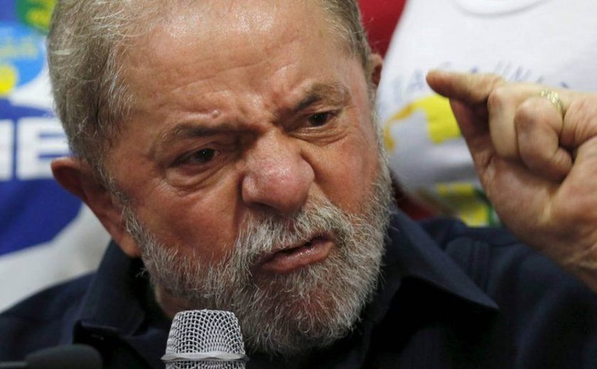 Lula vai ter 10 mil cargos comissionados para distribuir