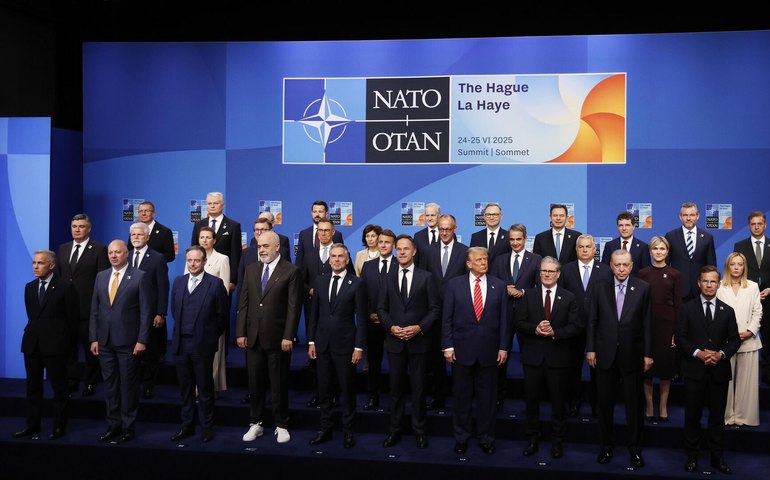 'Corrida para ver quem cai primeiro': ex-coronel dos EUA aponta fragilidade da UE e da OTAN