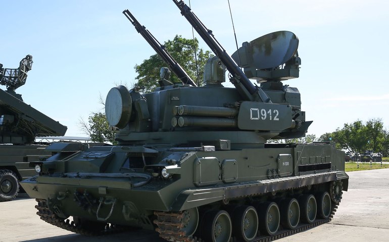 Defesa da Rússia detalha capacidades do sistema antiaéreo Tunguska-M1