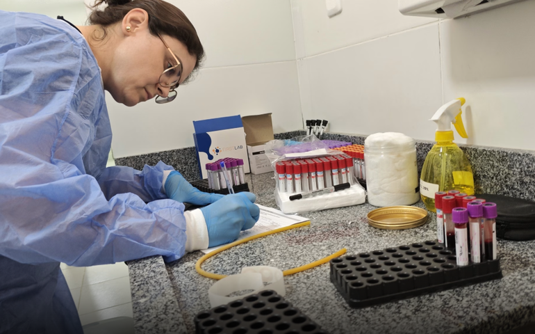 Fiocruz realiza estudo sobre a esquistossomose utilizando laboratórios da Prefeitura de Penedo