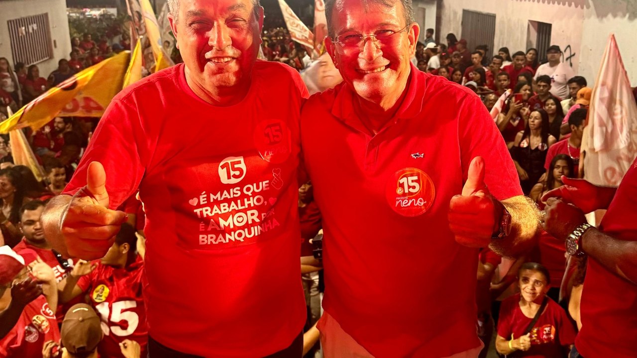 Prefeito Neno Freitas realiza grande comício em Branquinha