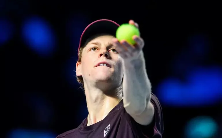 Sinner vence De Minaur e vai à final do ATP 500 de Viena