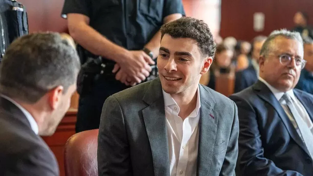Mangione se declara culpado por assassinato de CEO nos EUA e pode pegar perpétua