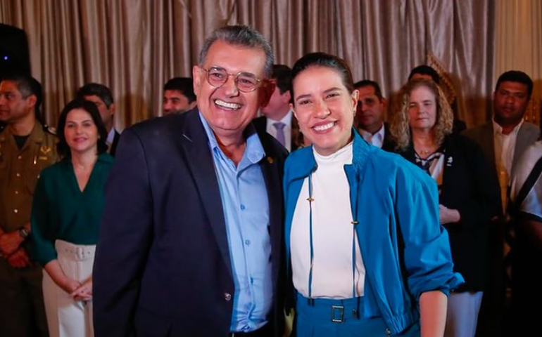 Ex-aliado de João Campos integra gestão de Raquel Lyra na Educação em PE