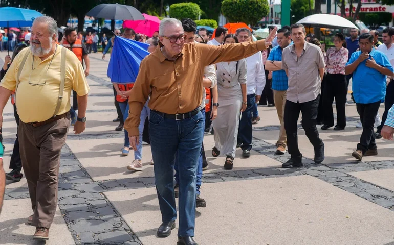 Governador e prefeito mexicanos indiciados pelos EUA por tráfico de drogas renunciam aos seus cargos