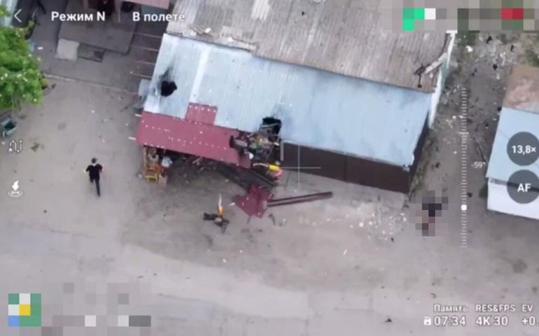 Forças ucranianas atacam mercado civil com drones FPV: eis o que se sabe sobre o crime (VÍDEO)