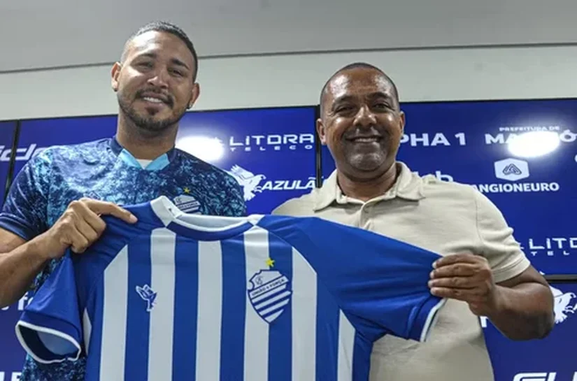 CSA apresenta zagueiro e lança novo uniforme para temporada