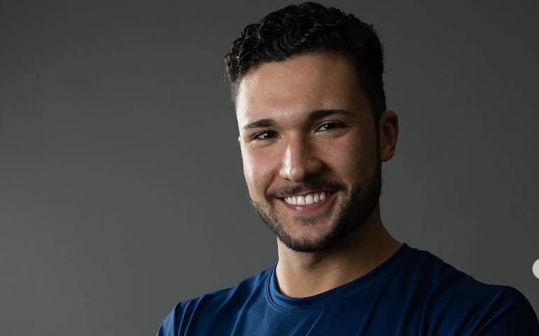 Kayky Mota ganha os 100m borboleta e é o 7º classificado para defender o Brasil em Paris-2024