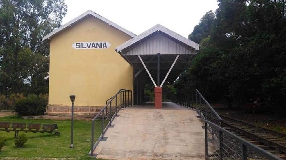 Cidades de Goiás planejam trem turístico