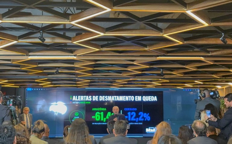 Lula aponta queda do desmatamento, rebate acusações dos EUA e diz: “Eles mentiram”
