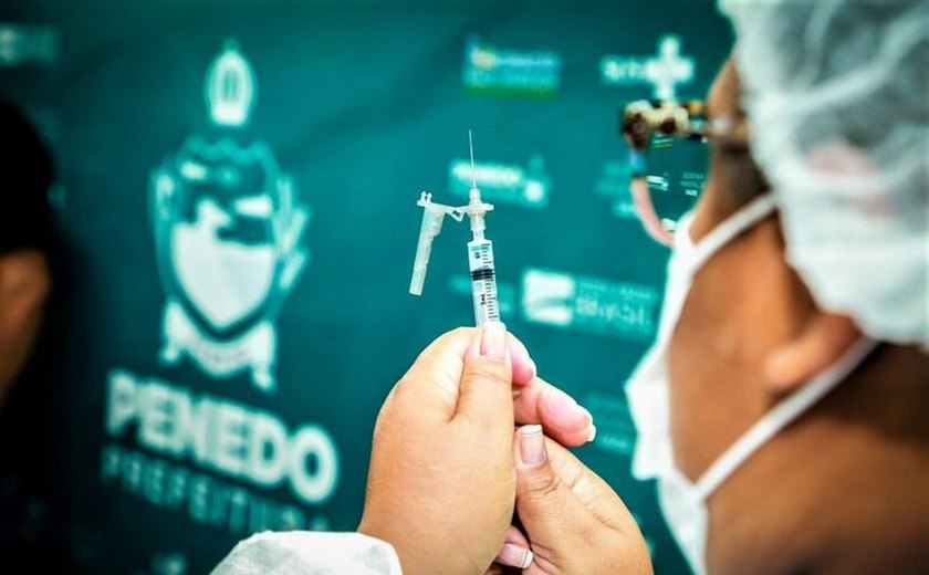 Campanha de vacinação contra Covid é intensificada em Penedo