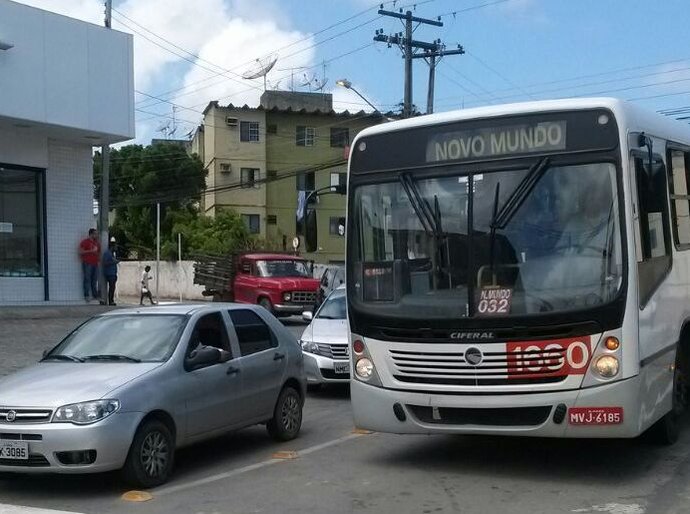SMTT informa que ônibus urbanos voltam a circular pelo Novo Mundo