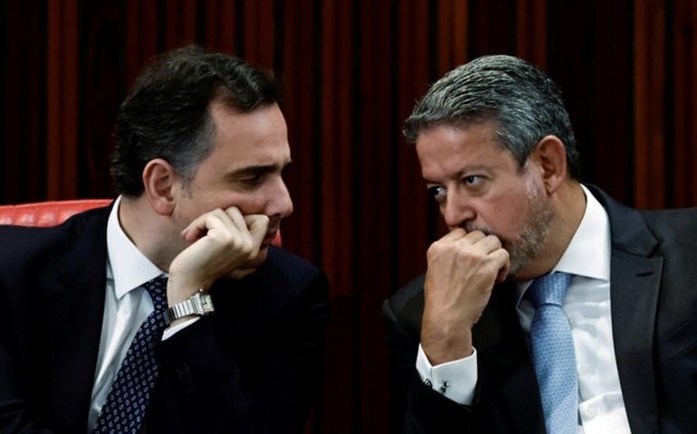 Senado perde protagonismo em meio à disputa entre Rodrigo Pacheco e Arthur Lira