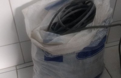 BPTran prende em flagrante ladrões que roubaram fiação elétrica, deixando parte da orla sem energia