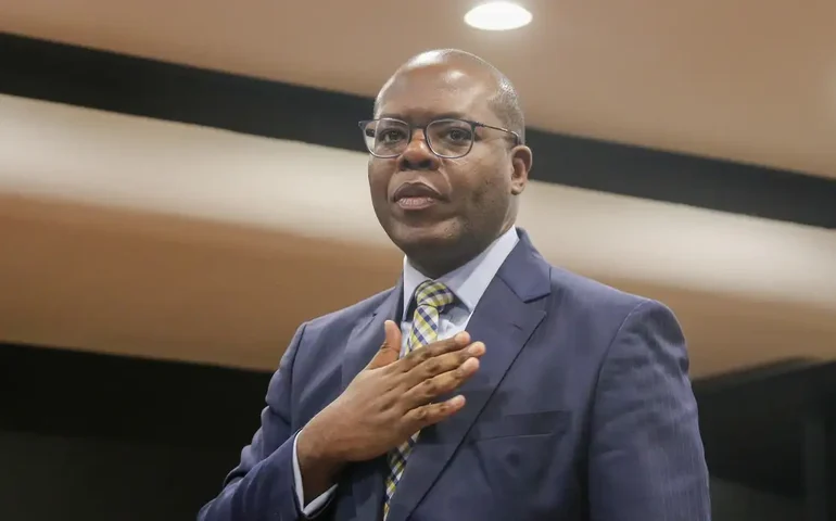 Ministro diz que é possível enfrentar avanço do crime sobre o Estado