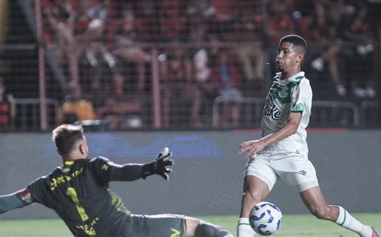 Juventude vence Sport fora de casa e mantém esperança de permanência