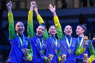 Equipe brasileira de ginástica rítmica. Fonte: internet 