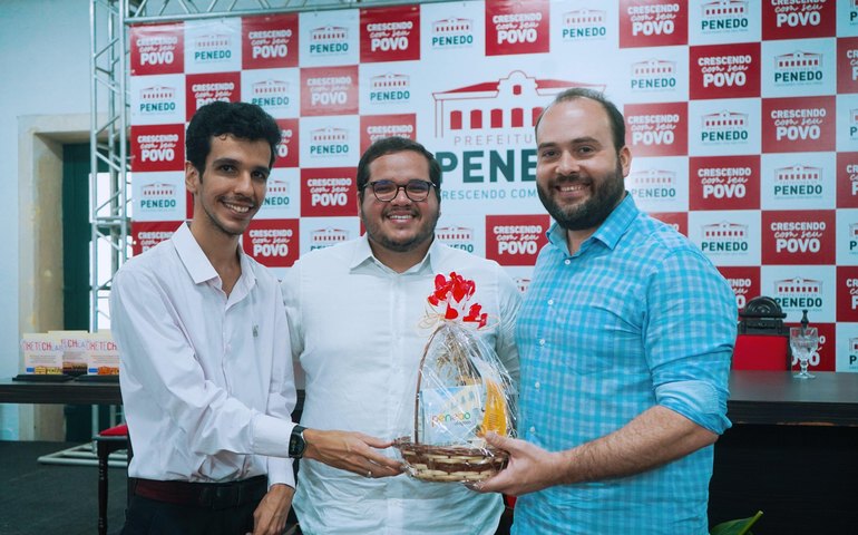 Secti entrega mais de 100 certificados para estudantes do OxeTech Lab de Penedo