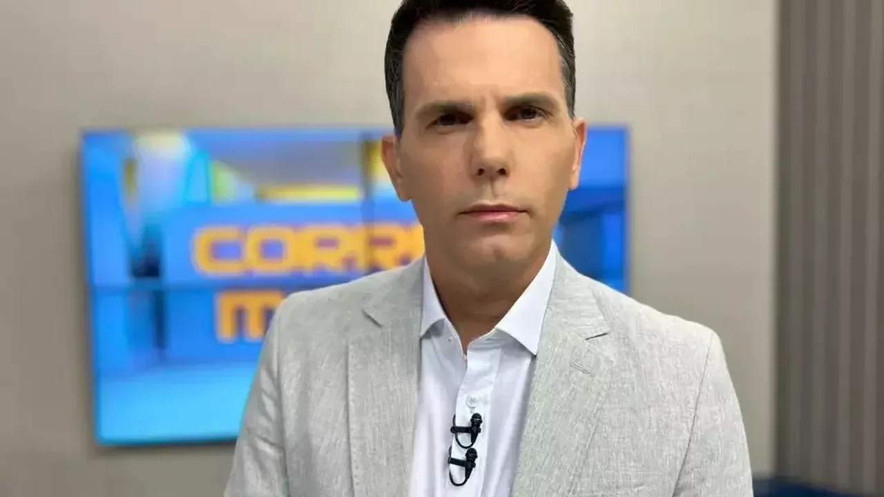 Apresentador da Record é assaltado a caminho do trabalho e chora ao vivo