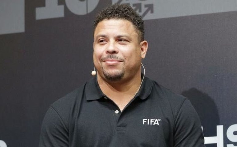 Ronaldo Fenômeno engrossa campanha contra o racismo e relembra Nelson Mandela