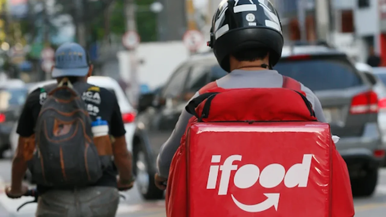 Ex-funcionário do iFood é alvo de operação por suspeita de vender dados sigilosos a concorrente