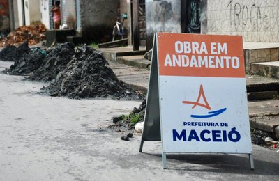 Mais de 170 toneladas de lixo são retiradas da rede de drenagem em Maceió