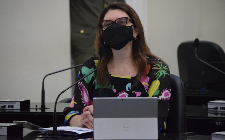 Jó Pereira cobra regularização do Programa do Leite e soluções para entrega da merenda escolar