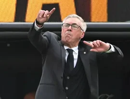 Ancelotti ganha prêmio na Itália em homenagem a Carlo Mazzone