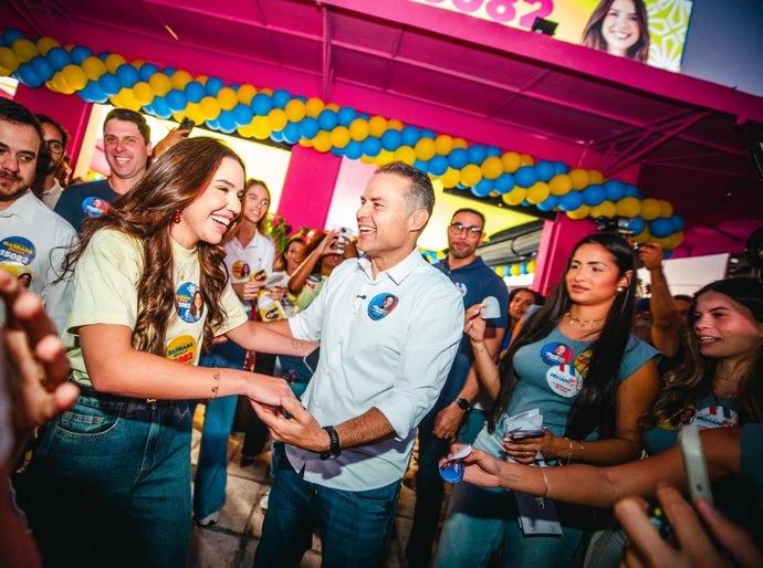 Bárbara Braga inaugura comitê ao lado de Renan Filho e reúne lideranças, trade turístico e apoiadores em Maceió