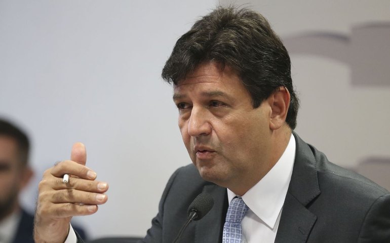 Mandetta admite saída até sexta e diz que cloroquina foi usada politicamente