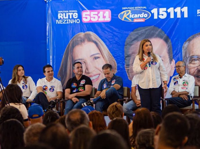 Ricardo e Rute Nezinho reúnem mais de 1.500 lideranças evangélicas em Arapiraca