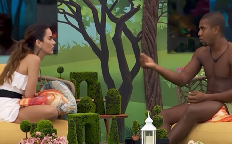 Madrugada do 'BBB 24' tem nova DR entre Wanessa e Davi e choro de Beatriz