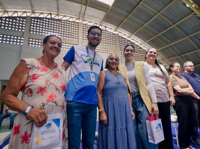 Programa Arapiraca de Olho no Futuro avança com entrega de mais de 500 óculos de grau