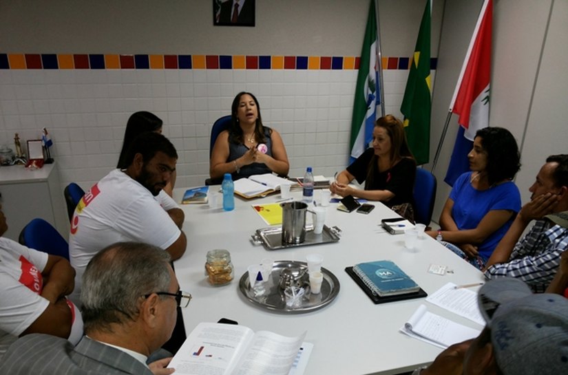Reunião discute direitos da população em situação de rua em Maceió