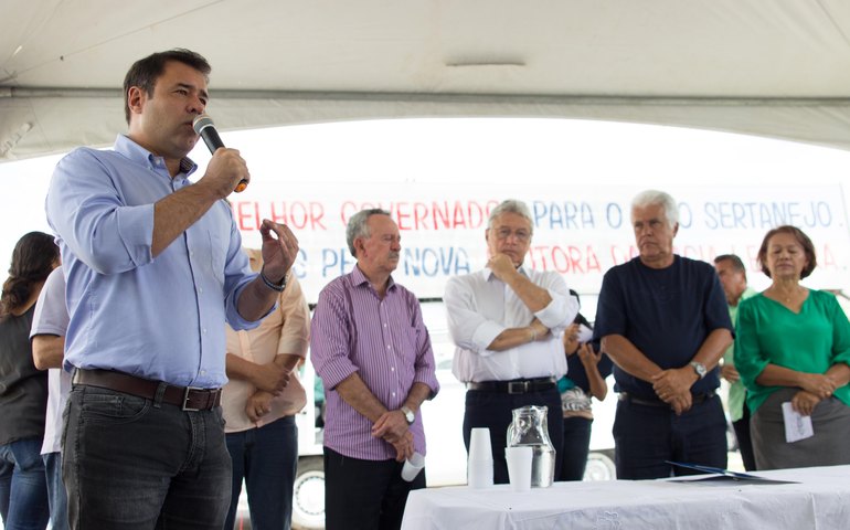 Adutora da Bacia Leiteira é ampliada para 19 cidades